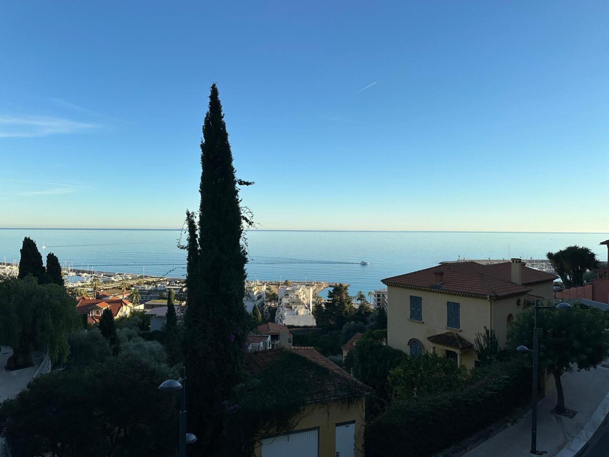 Le Vigia-Vue Mer-Terrasse-Climatisation-Parking Menton Dış mekan fotoğraf